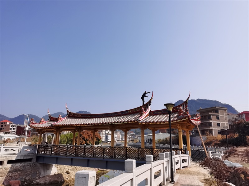 微光太陽(yáng)能景觀燈